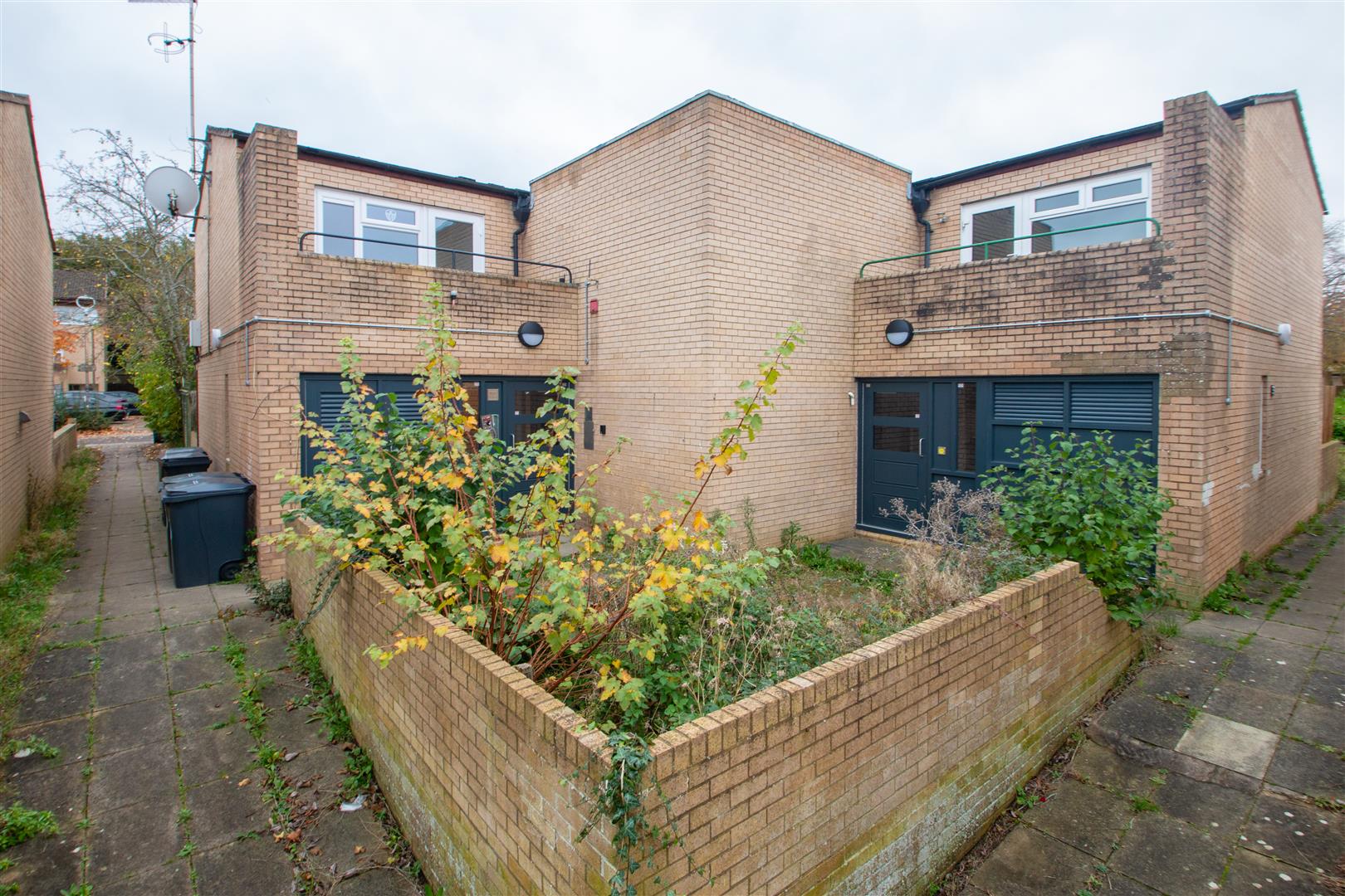 1 bed property in Mullen Avenue, Milton Keynes